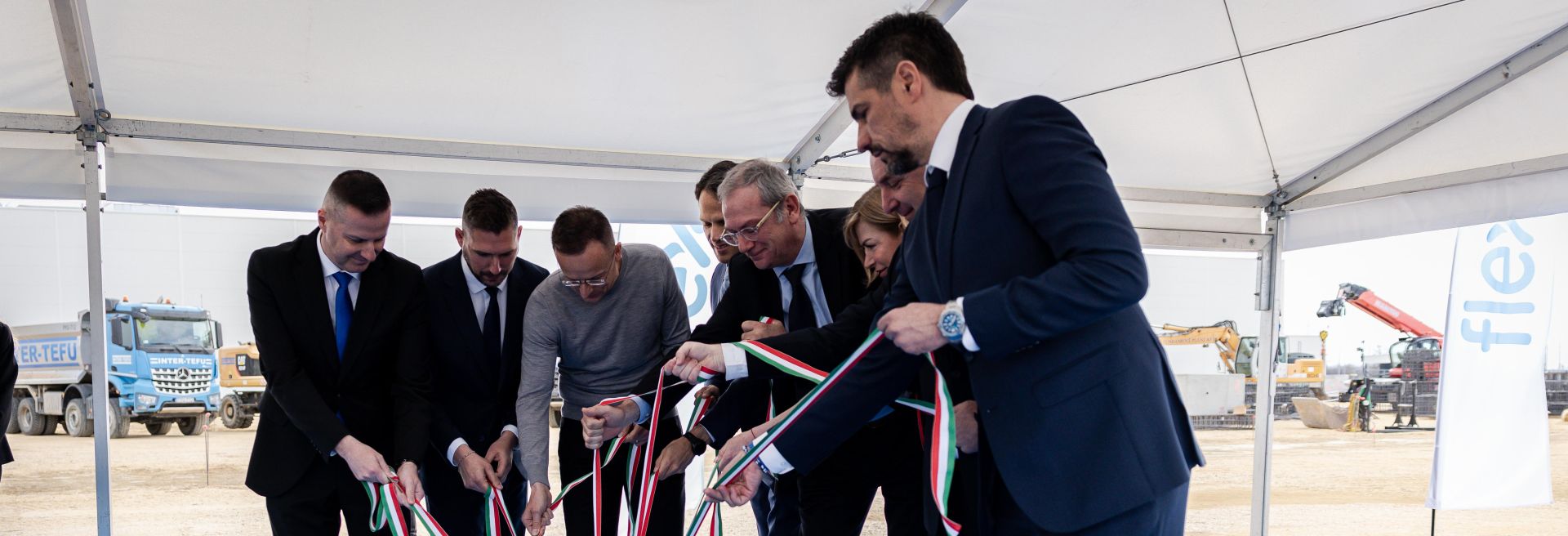 Letették a Flex zalaegerszegi raktárának alapkövét