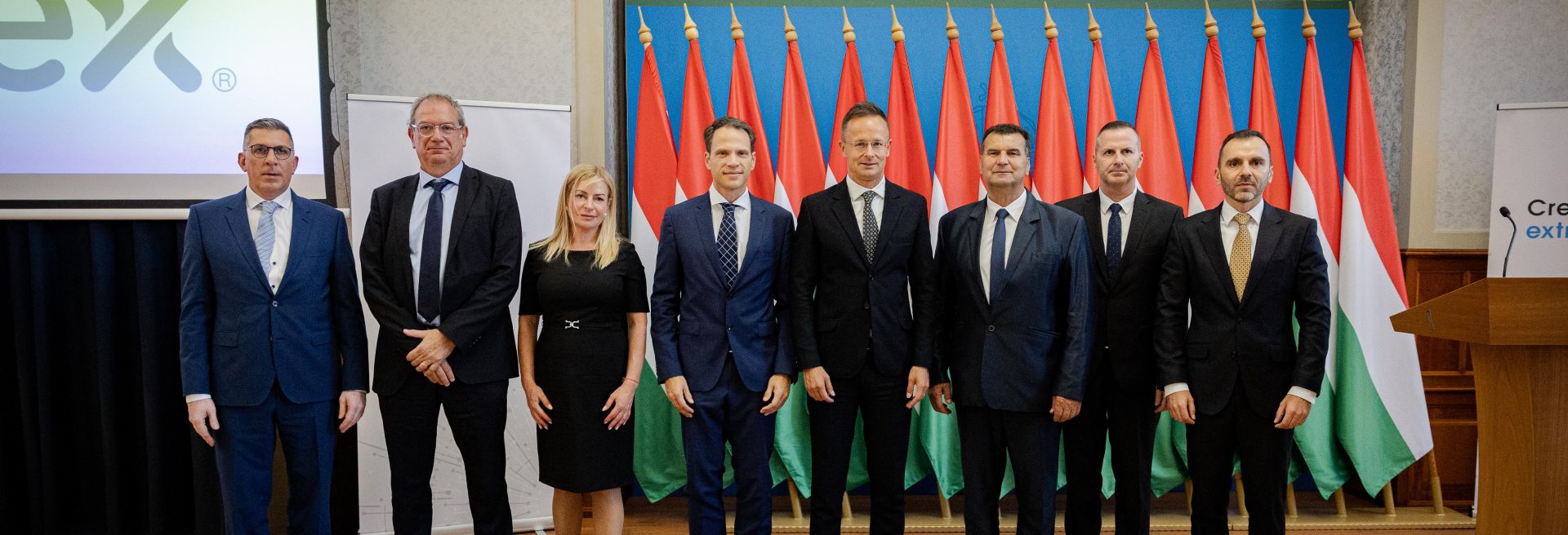 Magyarország Kormánya Stratégiai Együttműködési Megállapodást kötött a Flexszel